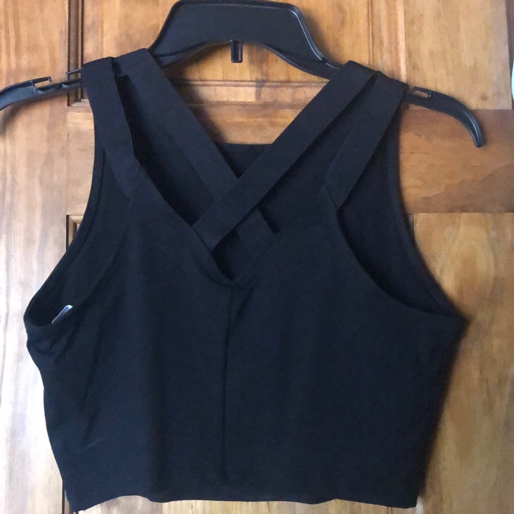 FOREVER 21 WORKOUT TOP - Picture 2 of 3